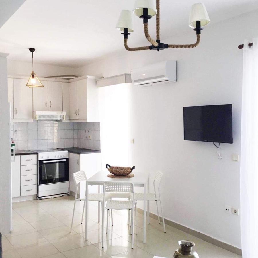Aqualia Apartment 1 Karpathos Exterior foto